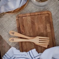 EcoFurn Planche à Découper 80x45 Cmx5 Cm - Frêne -saladiers et coupelles Soldes planche a decouper 80x45 cmx5 cm frene 1